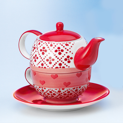 Romantikus egyszemélyes teázó készlet piros mintával