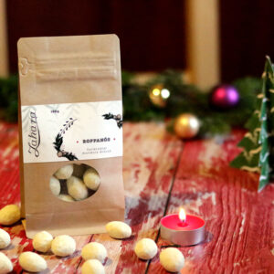 ahara Karácsonyi Roppanós csokidrazsé - kókuszos mandula tejcsokoládé köntösben - csokoládé ajándék - gasztroajándék