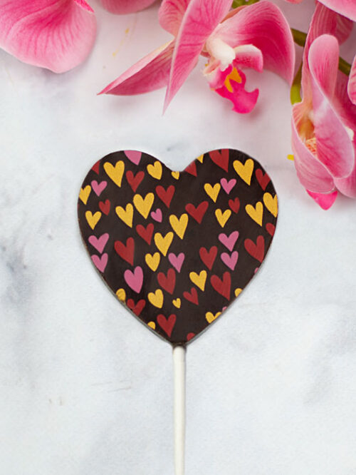 szív alakú étcsokinyalóka kézműves csoki Valentin napra