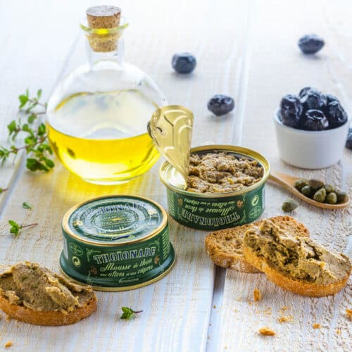 Tonhalkrém oliva- és kapribogyóval